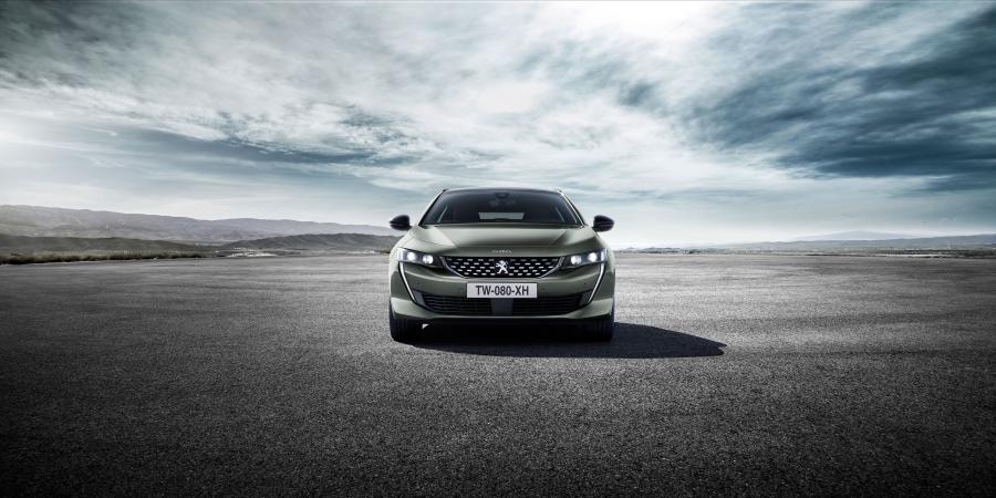  Peugeot 508 SW GT 2018 года  (WW) (фото 17 из 42)
